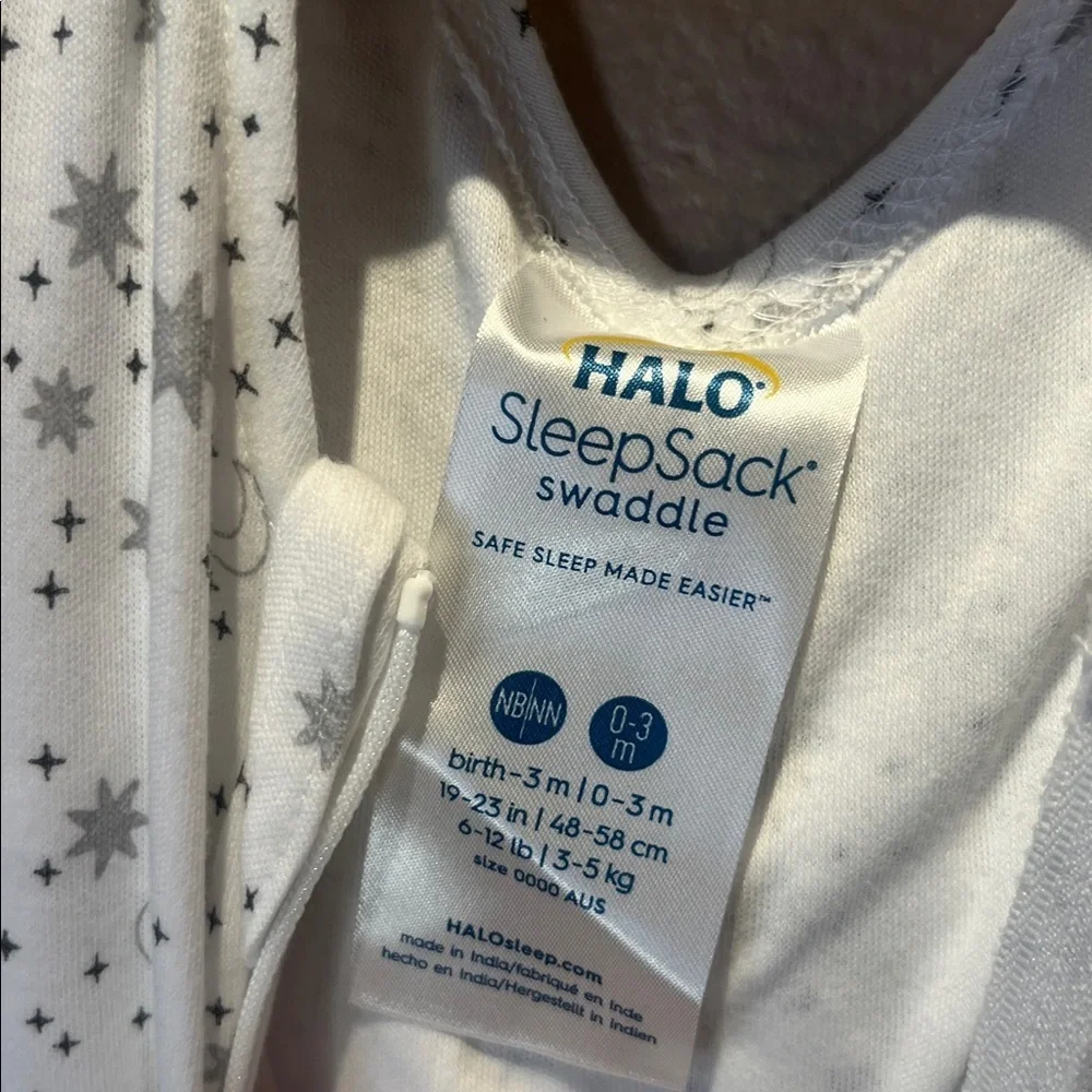 Halo SleepSack Swaddle Baby Stars Moon Pattern Size 0-3 Months
